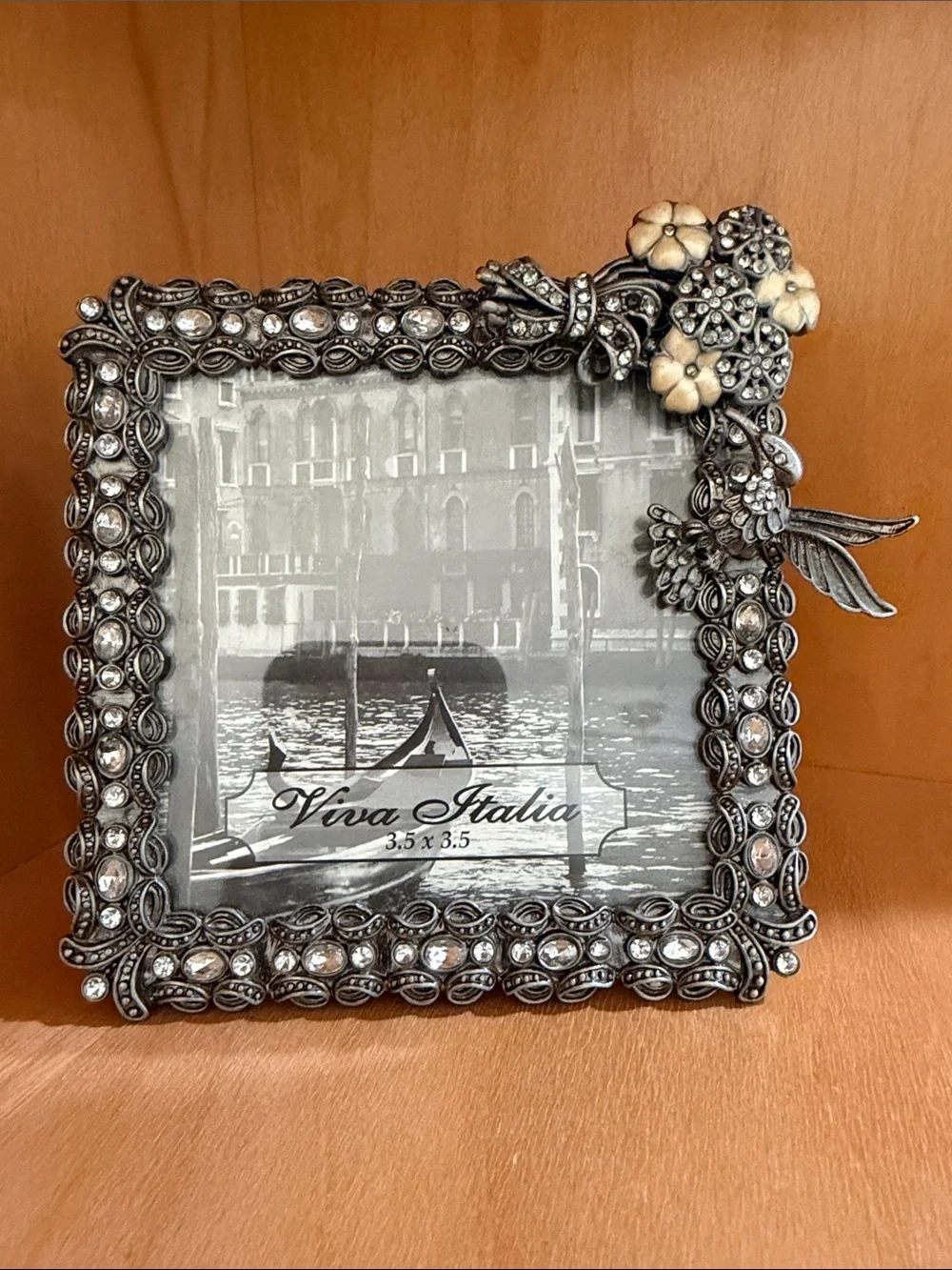 Hummingbird, Bouquet, and Bow Picture Frame with Rhinestones Viva Italia